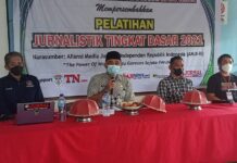 Kadis Kominfo Lutim Buka Pelatihan Jurnalistik
