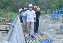 Wabup Luwu Utara Tinjau Pembangunan Jembatan Gantung Maipi yang Sempat Terputus Akibat Banjir Bandang