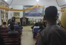 Lakukan Pengamanan di Tiga Gereja, Personil Polsek Sukamaju Sampaikan Ini kepada Jemaat