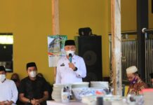 Kenang Kebaikan Almarhum Husler, Bupati Budiman Sempat Menitikkan Air Mata