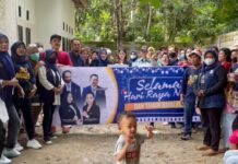 Dikenal Sosok Dermawan, Putri Dakka Bagi Ratusan Parsel Ke Warga yang Rayakan Natal dan Tahun Baru