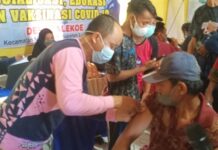 Antusias Sambut Baik Vaksin Massal, Ratusan Warga Desa Salekoe di Vaksin