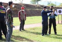 Akhir Pekan, Bupati Luwu Timur Latihan Tembak