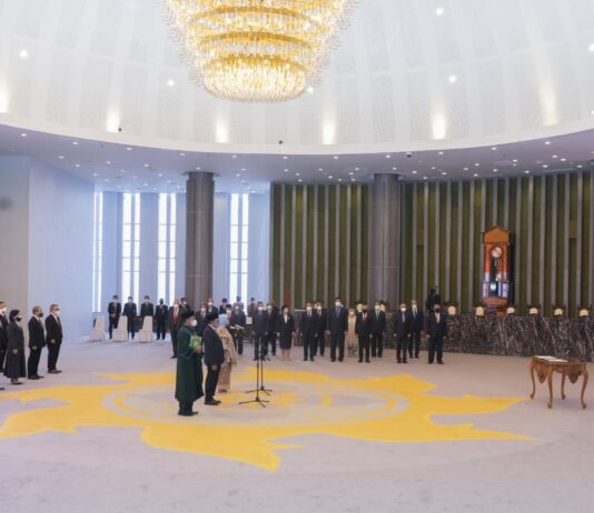 Juda dan Aida Disumpah Tidak Menerima Imbalan atau Suap, Tepat Dihadapan Ketua Mahkamah Agung