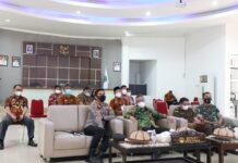 Bupati Lutim dan Forkopimda Ikuti Rakor Penanganan dan Vaksinasi Covid-19 Secara Virtual