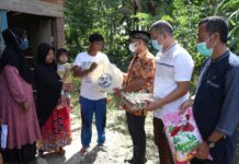 Hari Ketiga Kunker di Kalaena Diawali Dengan Berbagi