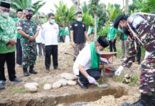 Sekda Letakkan Batu Pertama Pembangunan Sekretariat GP Ansor Lutim