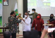 MK dan Pemkab Lutim Teken MoU Peningkatan Pemahaman Pancasila