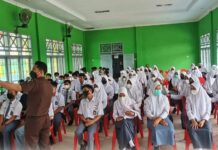 Kejari Luwu Utara Gelar Penyuluhan dan Penerangan Hukum Jaksa Masuk Sekolah di SMAN 1