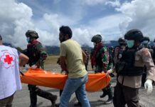 Ops Damai Cartenz Berhasil Evakuasi 8 Korban Penembakan KKB