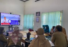 Kadis DP2KB Lutim Ikut Sosialisasi Percepatan Penurunan Stunting secara Virtual