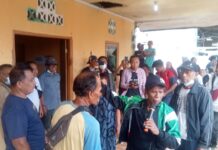 Nyaris Ricuh, Pendemo di Kantor Desa Tompira Tuntut LPJ Ketua Koperasi CPP Sawit