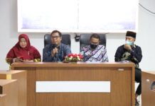 Diskominfo-SP Lutim Sosialisasi Pentingnya Literasi Digital Bagi Pengelola Perpustakaan Desa