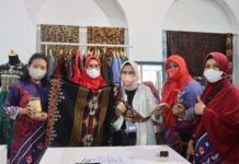 INACRAFT 2022, Desainer Tertarik Kain Tenun Khas Taipa