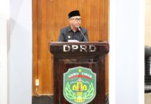 Hadiri Paripurna DPRD, Bupati Sampaikan Pendapat Akhir Atas Ranperda Tahap III Propemperda 2021