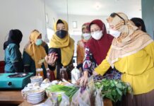Ketua Persit KCK Pangdam XIV Hasanuddin Sambangi Galeri UMKM Kareso Sorowako