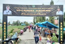 Gelar Kampung Ramadhan di Desa Tolada dan Pattimang, Camat Malangke : Semoga Meningkatkan Perekonomian Warga