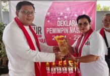 Relawan GUNTUR Sumut Deklarasikan Diri Sambil Jualan Minyak Goreng Murah