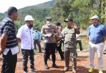 Bupati Budiman Tinjau Eks Lahan Kompensasi DAM Karebbe