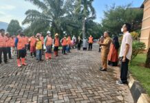 Bupati Budiman Gelar Apel Pagi Bersama Satgas Kebersihan Kota