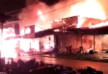 Kebakaran di Bahodopi Hanguskan Puluhan Kamar Kost, Motor dan Pangkalan Tabung Gas