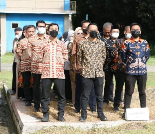 Menarik, Seluruh ASN Luwu Utara Kenakan Batik Rongkong Saat Upacara Hardiknas 2022