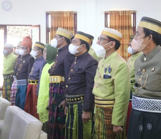 Sekda Bersama Forkopimda Lutim Ikuti Upacara Harla Pancasila Secara Virtual