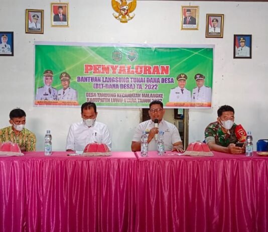 Hadiri Penyaluran BLT-DD di Desa Tandung, Camat Malangke : Mari Jaga Keamanan dan Ketertiban