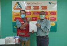 PT Vale Salurkan 55.800 Blood Lancet ke PMI Lutim