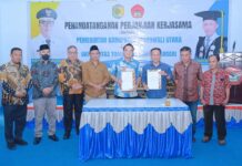Bupati Morut dan Rektor Universitas Tompotikka MoU Bidang SDM