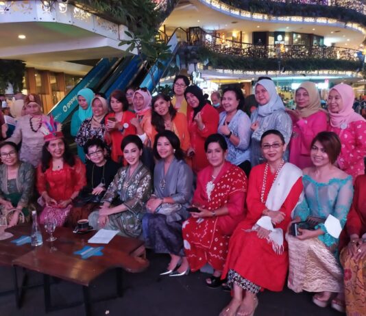 Putri Kus Wisnuwardani : Kebaya Wujud Cinta, Bangga pada Identitas Bangsa