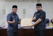 Bupati Luwu Timur Serahkan Rancangan KUA-PPAS TA. 2023 Kepada DPRD