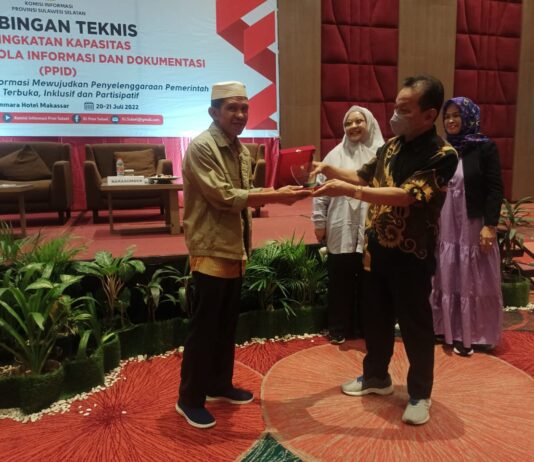PPID Dinas PMD Luwu Utara Dinobatkan sebagai Peserta Terbaik Bimtek Penguatan Kapasitas PPID Tingkat Provinsi
