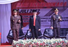 Ketua DPRD Luwu Timur Hadiri Peringatan HUT Bhayangkara ke 76