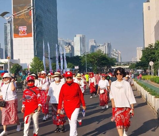 KCBI Gelar Jalan Sehat Merah Putih Berkain, Dalam Rangka Meriahkan Hut RI ke-77