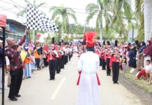 Bupati Budiman Lepas Peserta Gerak Jalan SD dan SMP Sederajat