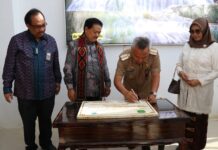 Bupati Bersama Kepala Perpusnas RI Resmikan Gedung Layanan Perpustakaan Luwu Timur