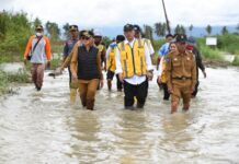 Bupati Luwu Utara Bersama Kementerian PUPR Tinjau Dua Sungai Penyebab Titik Banjir