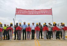 Wakil Direktur PT GNI Resmikan Jembatan Sungai Laa di Desa Bungintimbe