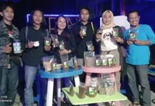 Perempuan Asal Seko Olah Kopi Arabika Menjadi Kopi Wine Dan Premium