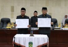 Bupati Serahkan Ranperda APBD TA. 2023 Kepada DPRD Luwu Timur
