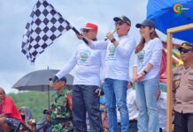 Bupati Morut Buka Secara Resmi Lomba Perahu Katinting Dalam Rangka HUT Kabupaten Morowali Utara Ke-9