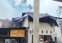 Rujab Pendeta GPIL di Tomoni Terbakar
