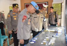 Kabidpropam Polda Sulteng Tes Urine Personel Polres Morowali Utara