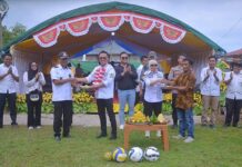 HUT Desa Tanauge Ke-18, Bupati Morut : Selayaknya Sudah Berkembang di Kawasan Industri