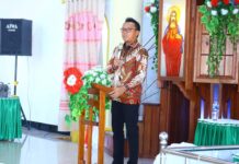 Bupati Morut Hadiri Perayaan HUT Persekutuan Bapak GKST ke-54 Seklasis Kolonodale