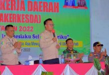 Tutup Rakerkesda Morut, Bupati Tegaskan Pemerataan Pelayanan Kesehatan di Daerah Terpencil