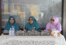 Buka Lomba UP2K di Wotu, Ketua TP PKK Lutim Apresiasi Inovasi “Redmose Food” Desa Arolipu