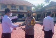Dianggap Berprestasi, Kanit Reskrim Polsek Malangke Terima Penghargaan dari Kapolres Luwu Utara