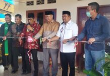 Ketua DPRD Luwu Timur Hadiri Syukuran Gereja GPIL Langkea Raya dan Peresmian Rujab Pendeta